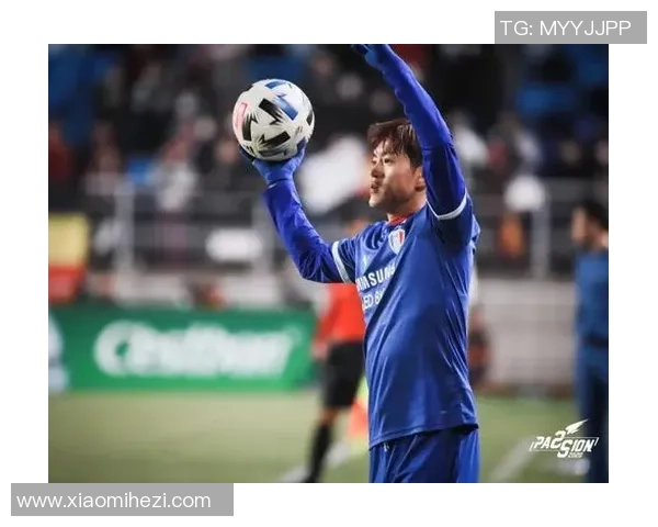 全北现代与水原三星精彩对决录像回放分析及比赛亮点回顾