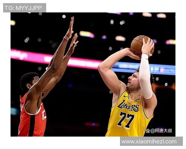 2015年NBA常规赛火箭队与湖人队精彩对决回顾与分析 2015年NBA常规赛火箭队与湖人队精彩对决回顾与分析