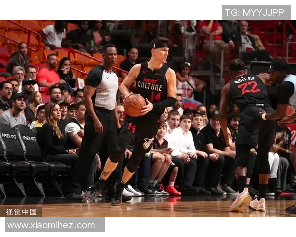 火箭与灰熊激战1月15日NBA赛场精彩对决引发球迷热议 火箭与灰熊激战1月15日NBA赛场精彩对决引发球迷热议